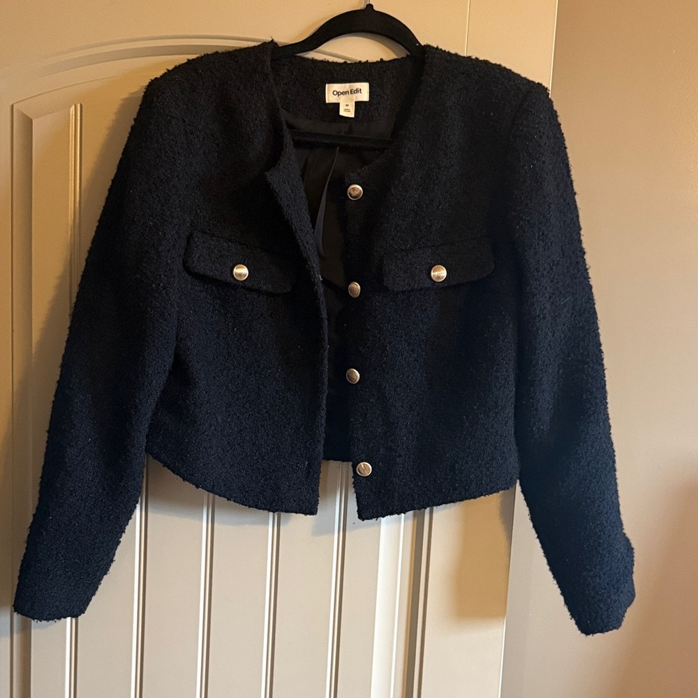 Women’s tweed cropped jacket